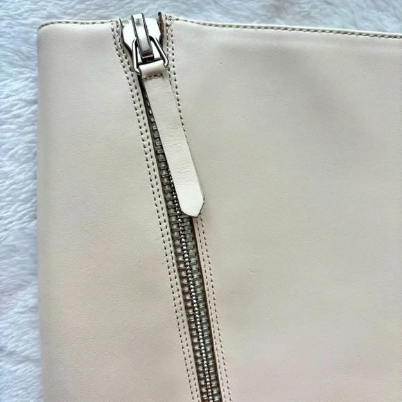 VINCE CAMUTO Alessa Cream Leather Wide Calf Knee High Heeled Boots--NEW--7.5WC - Picture 5 of 14